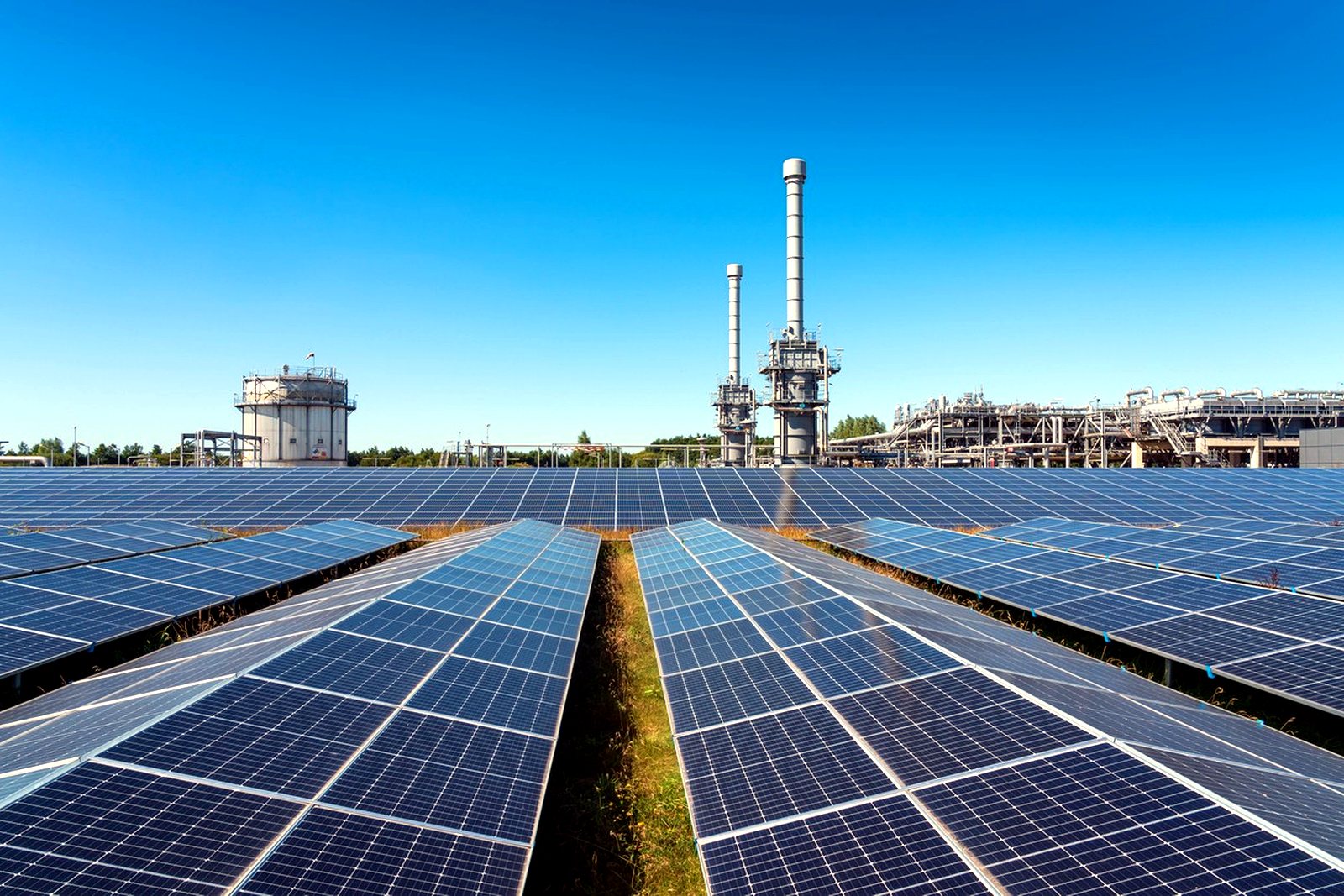 Aerial view of the 2.4 MW solar array at Asia Industrial & Logistics Park